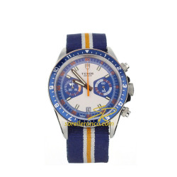 Frutto dello stesso processo creativo che distingue la collezione Heritage, l'orologio Tudor Heritage Chrono Blue Ã¨ una reinterpretazione unica dell'iconico Tudor Montecarlo del 1973.