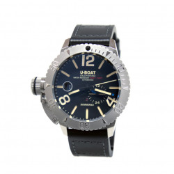 Il Classico Sommerso e' un dive watch caratterizzato da un design audace e funzionale. Monta una ghiera girevole e un contatore aggiuntivo per le 24 ore.